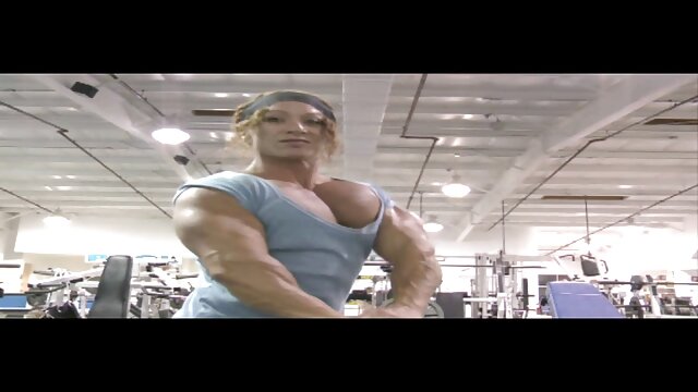 お気に入り :  黒人と曲線美が寝室で優しい出会い 女性 セックス 動画 アダルト動画 