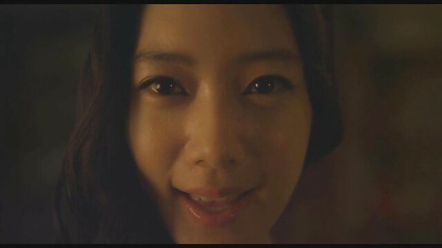 お気に入り :  魅惑的な熟女継母は彼女の若い継娘を誘惑します 大人 動画 女性 アダルト動画 