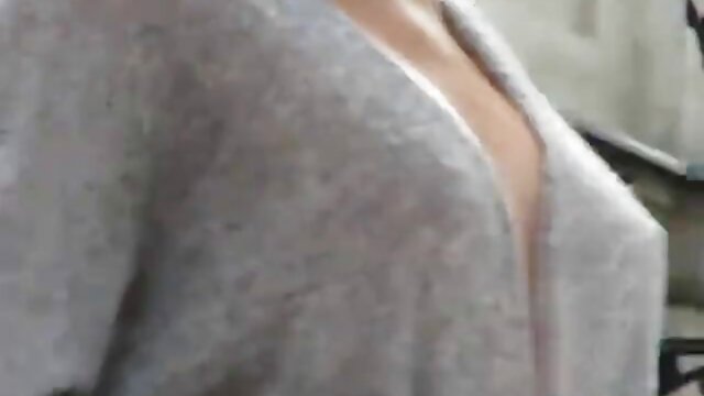 お気に入り :  彼のコックが固くて準備ができたら、ベイビーは彼を彼女の猫の奥深くに行かせました 無料 女の子 エッチ 動画 アダルト動画 