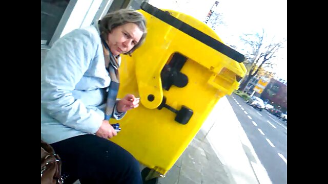お気に入り :  ブロンドのクーズは彼女の変質したパートナーに経口治療を与えるのが大好きです 女の子 エッチ 動画 無料 アダルト動画 