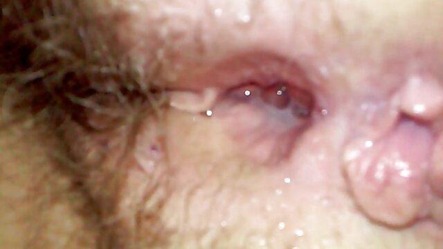 お気に入り :  ハンサムな男を共有する黒髪の女性 アダルト動画 